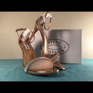 Steve Madden Rhine stone studded beauties